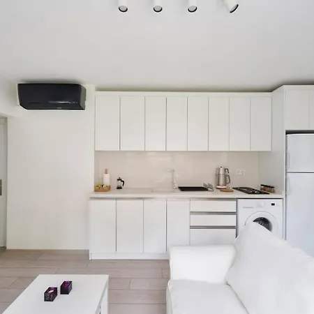 Daire Cozy Delightful 1bd1bath Bebek Gem! #420
